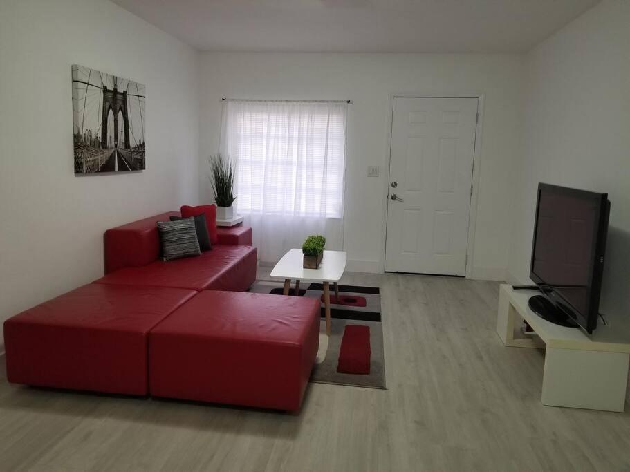 My Lovely Home In Miami 15 Minutes From The Beach Bagian luar foto