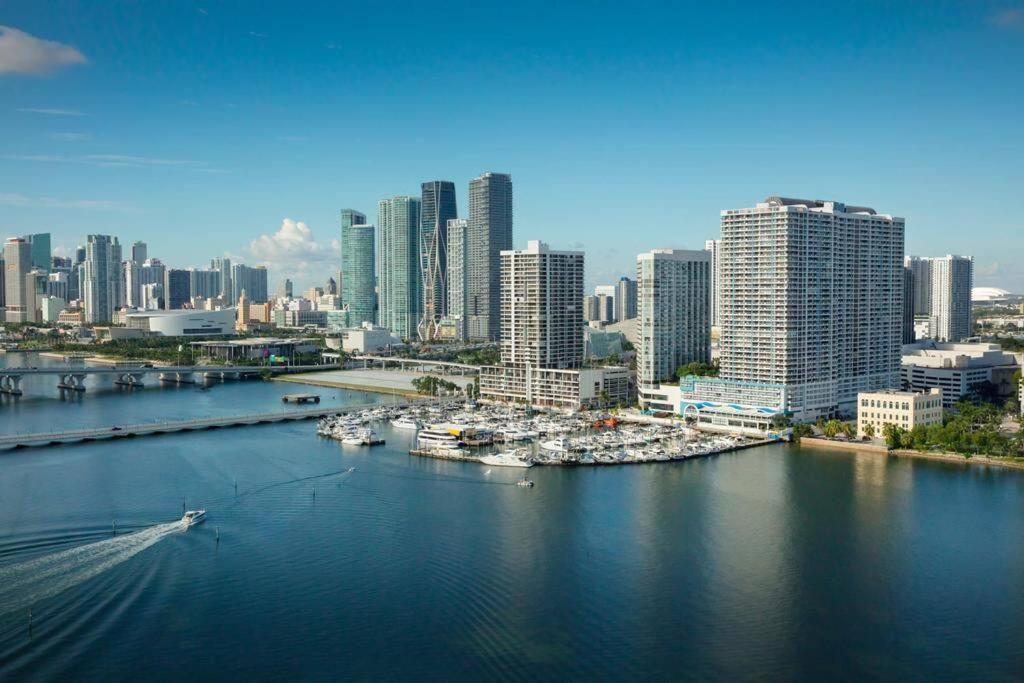 My Lovely Home In Miami 15 Minutes From The Beach Bagian luar foto