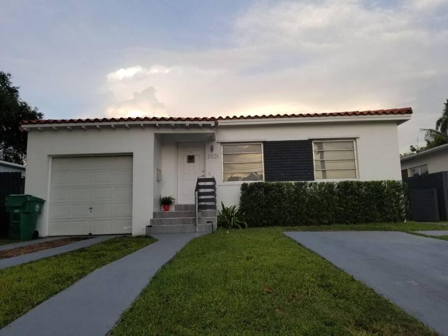 My Lovely Home In Miami 15 Minutes From The Beach Bagian luar foto