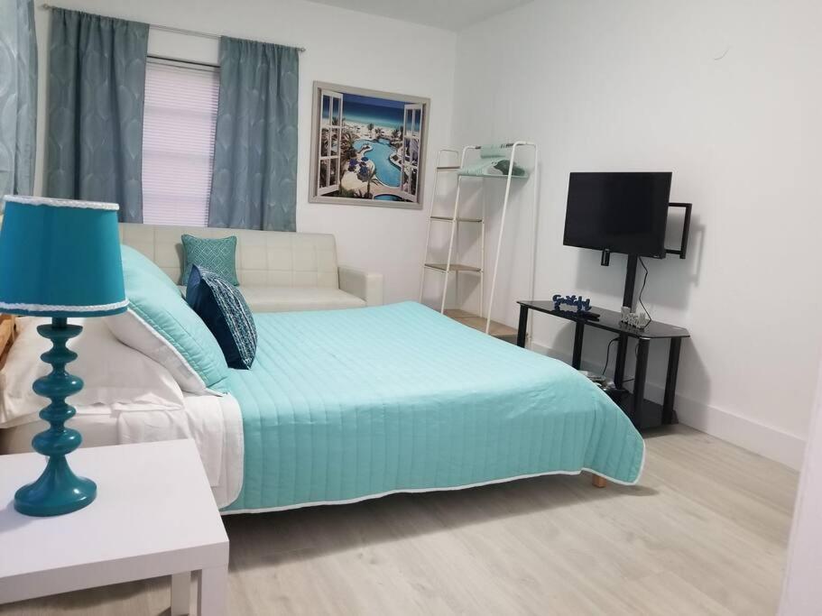 My Lovely Home In Miami 15 Minutes From The Beach Bagian luar foto